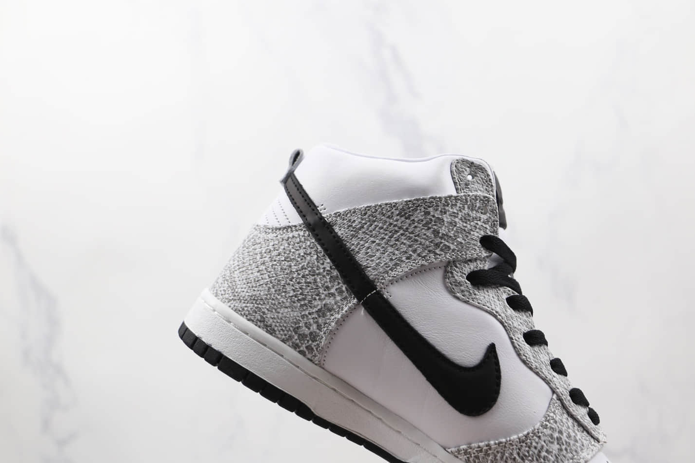 Nike Dunk Prm Hi Sp 'Cocoa Snake' 624512-010 - Stylish Black and White Sneakers Nike Dunk Prm Hi Sp 'Cocoa Snake' 624512-010 - Stylish Black and White Sneakers