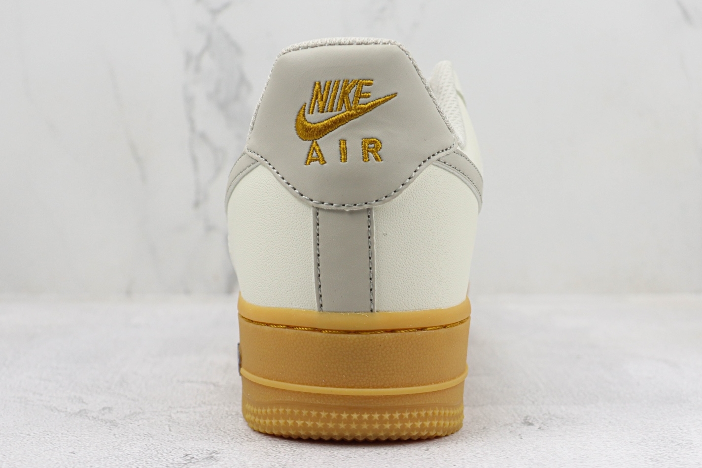 Nike Air Force 1 07 Low Light Grey Gum Gold XC2351-066 - Shop Now for a Sleek and Stylish Sneaker! Nike Air Force 1 07 Low Light Grey Gum Gold XC2351-066 - Shop Now for a Sleek and Stylish Sneaker!
