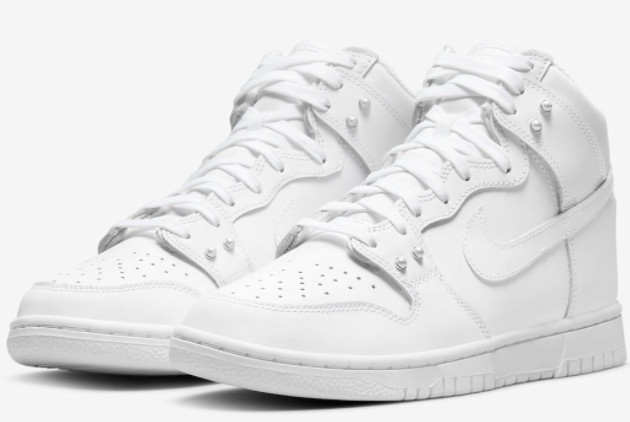 Nike Dunk High 'Pearl' White DM7607-100 - Classic Style and Sophistication for Your Sneaker Collection Nike Dunk High 'Pearl' White DM7607-100 - Classic Style and Sophistication for Your Sneaker Collection