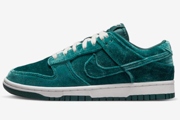 Nike Dunk Low 'Green Velvet' Dark Teal/White - DZ5224-300 | Trendy and Stylish Sneakers