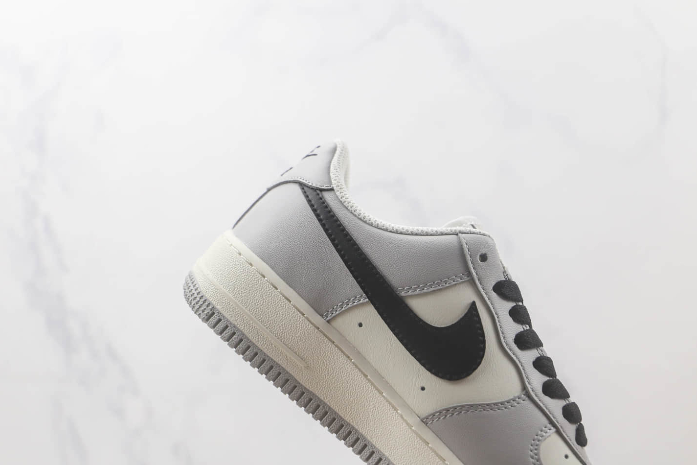 Nike Air Force 1 07 Low Soot White Grey Black Metallic Gold DO7417-991 - Stylish and Versatile Sneakers Nike Air Force 1 07 Low Soot White Grey Black Metallic Gold DO7417-991 - Stylish and Versatile Sneakers