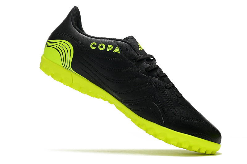 Adidas Copa Sense.4 TF: Optimal Performance and Control