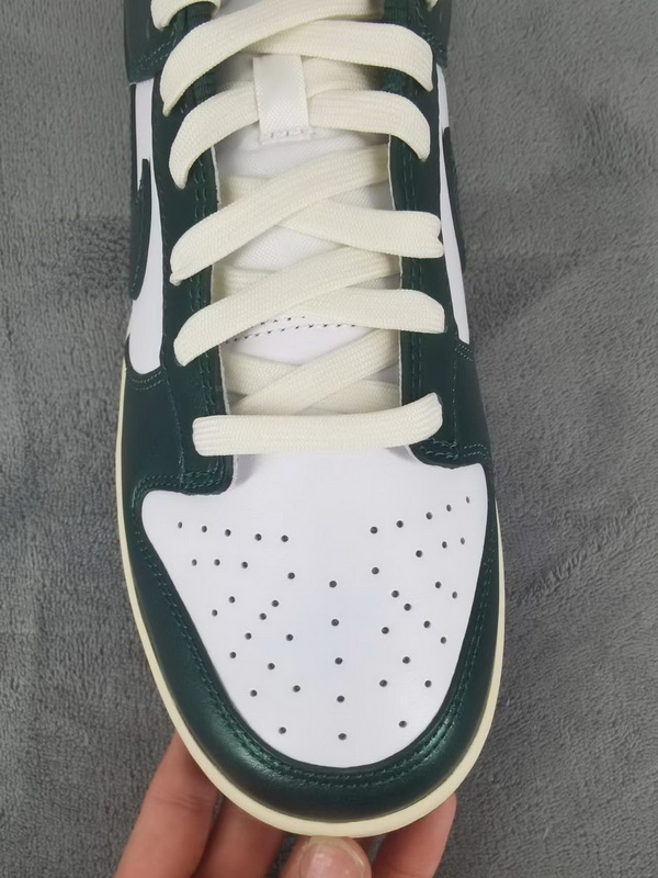 Nike Dunk Low 'Vintage Green' DQ8580-100 - Stylish & Retro Sneakers