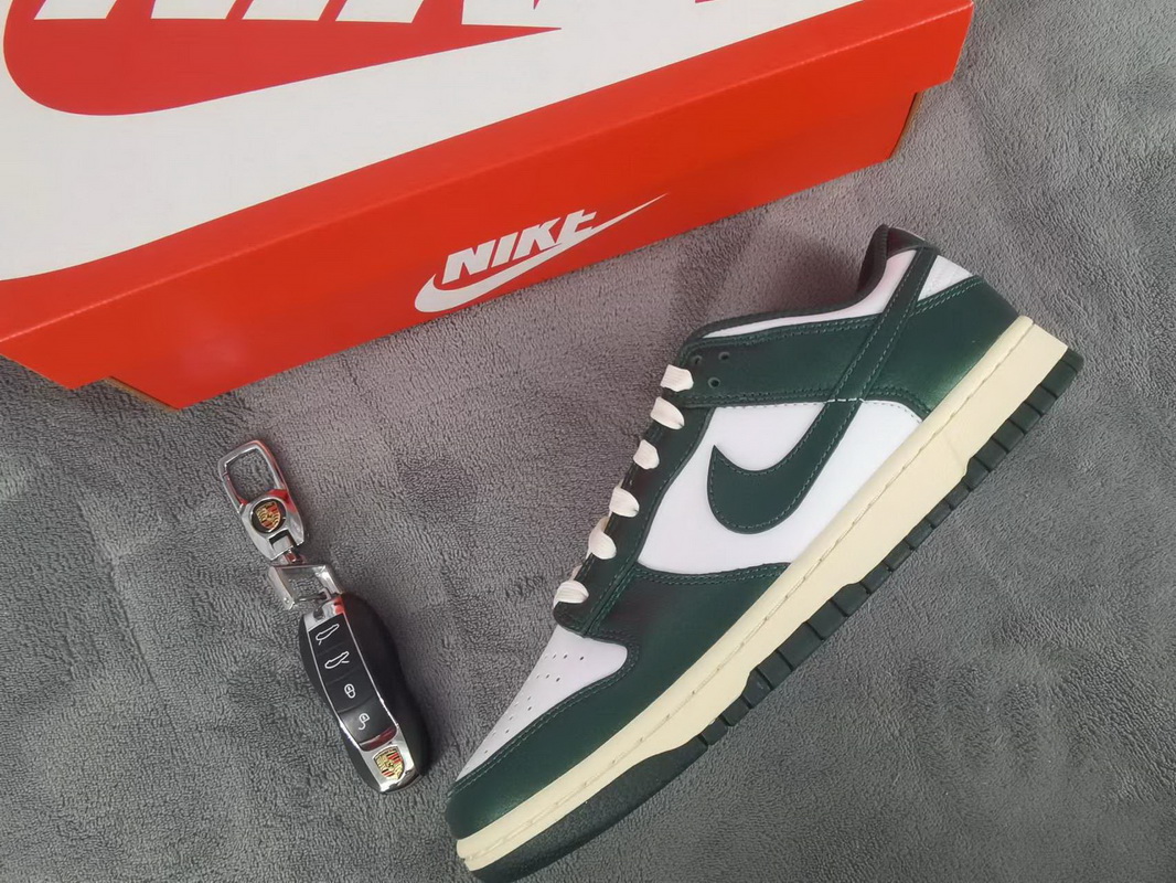 Nike Dunk Low 'Vintage Green' DQ8580-100 - Stylish & Retro Sneakers