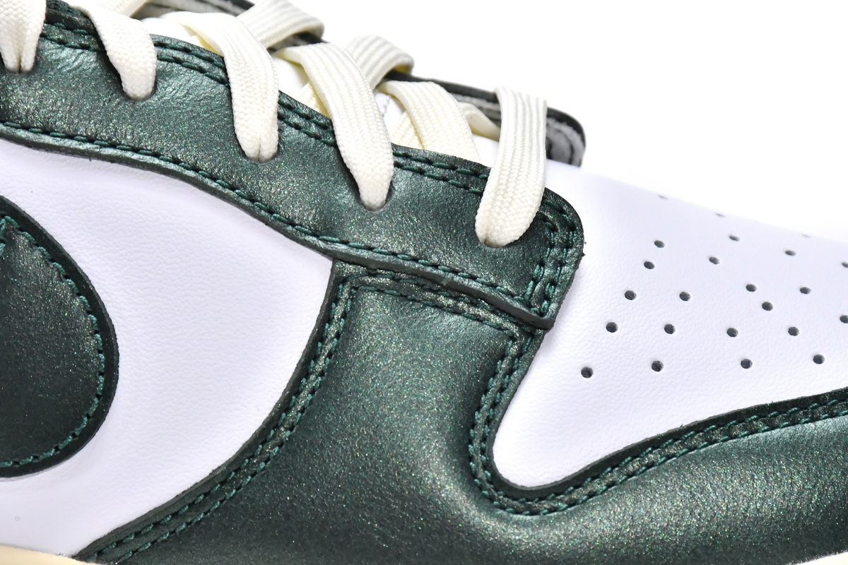 Nike Dunk Low 'Vintage Green' DQ8580-100 - Stylish & Retro Sneakers