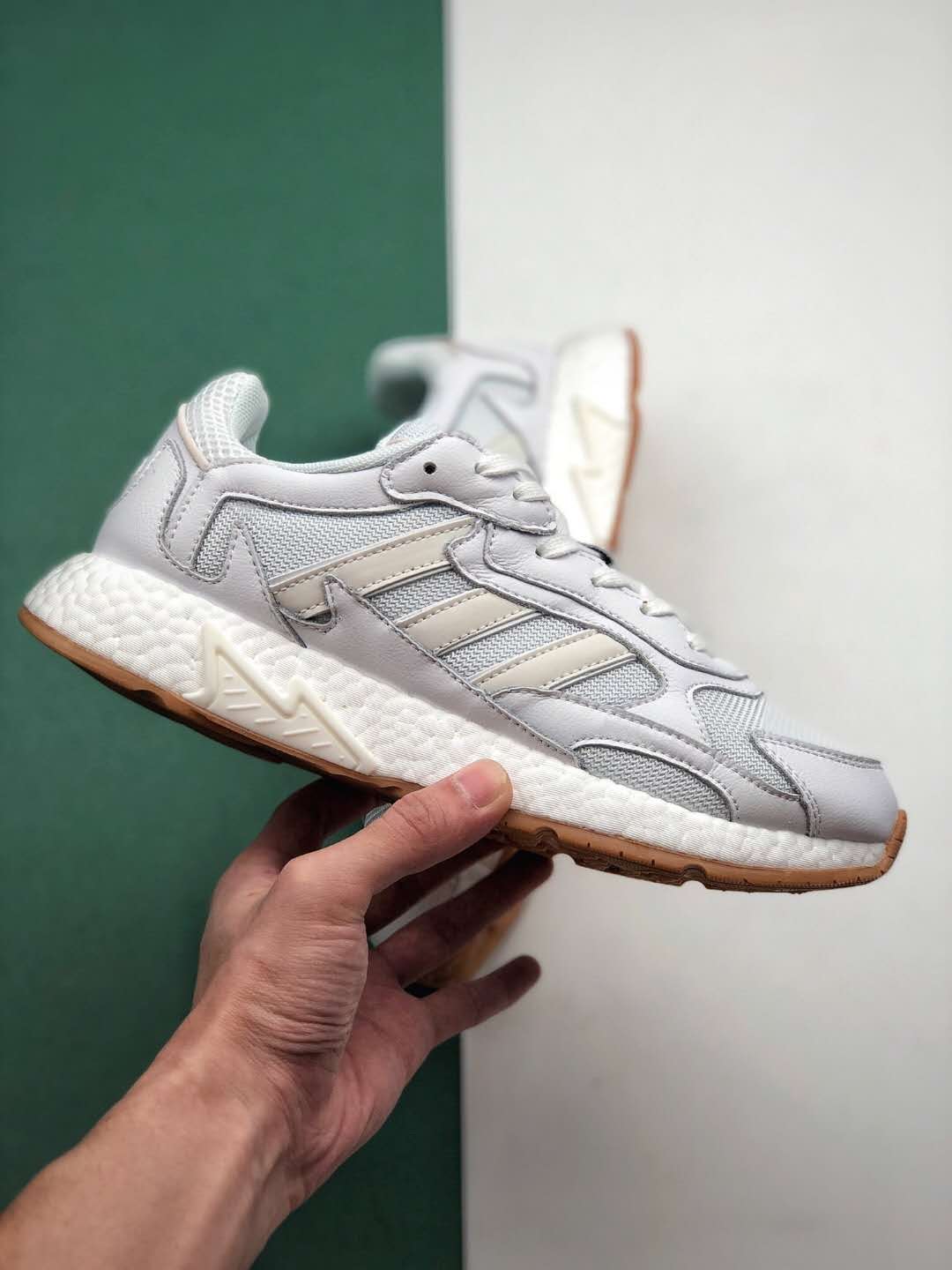 Adidas Tresc Run White Gum EF8102 - Stylish and Comfortable Sneakers Adidas Tresc Run White Gum EF8102 - Stylish and Comfortable Sneakers