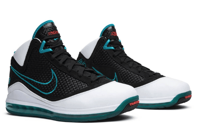 Nike Air Max LeBron 7 Red Carpet 2019 CU5133-100 | Retro QS, Supreme Comfort | Order Now!