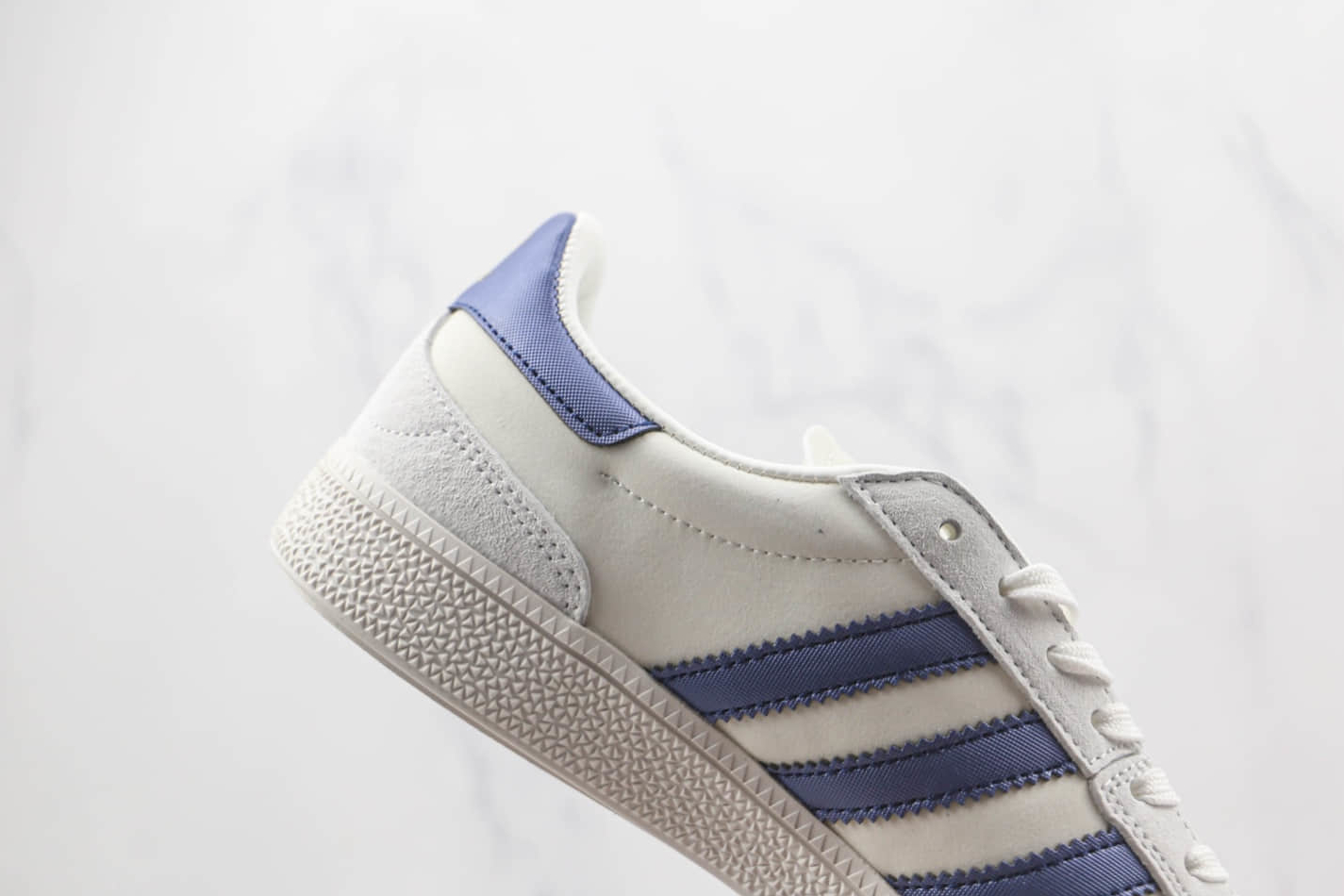Adidas Busenitz Vintage Navy Blue Cloud White Metallic Gold FY0461 - Stylish and Classic Skate Shoes