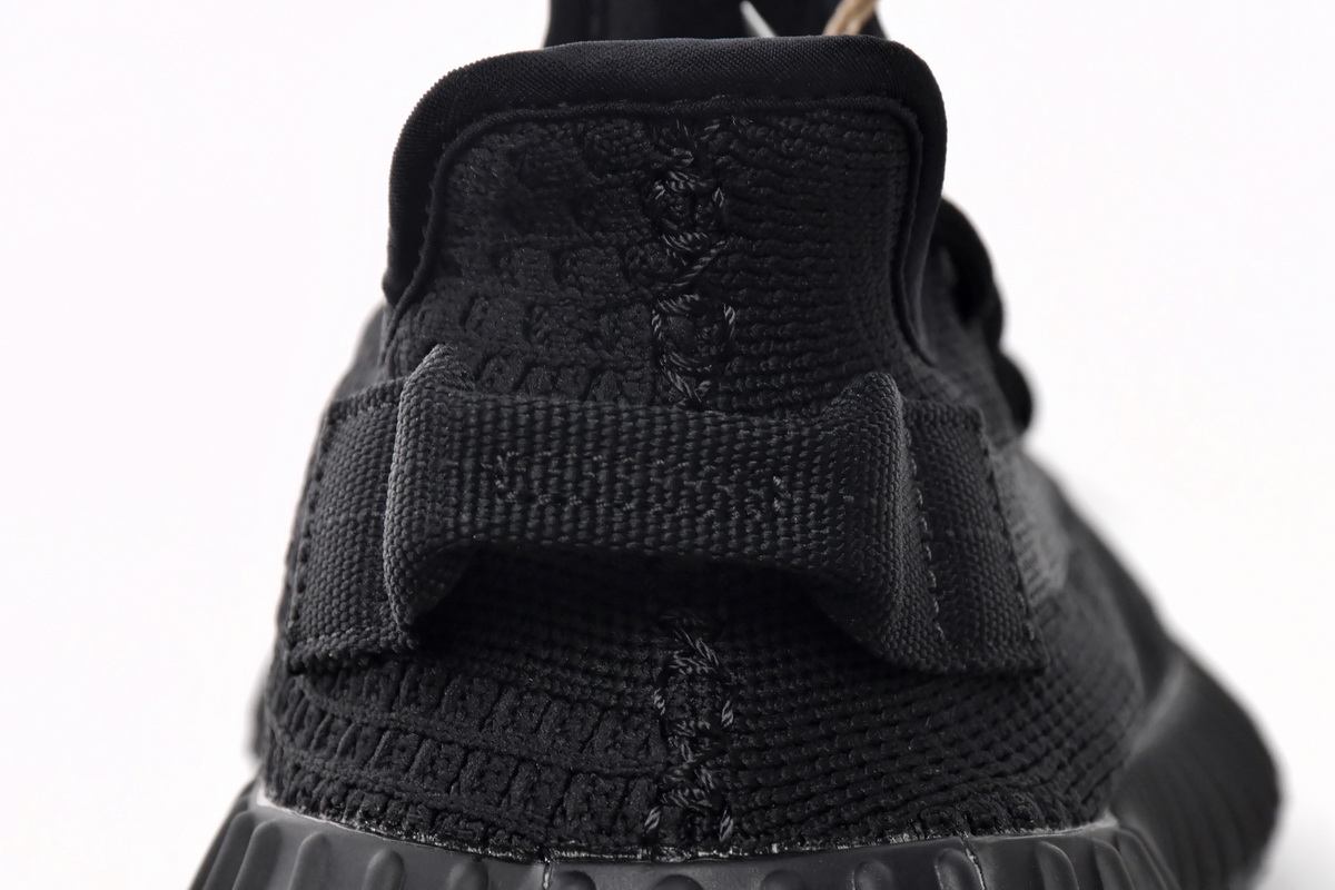 Adidas Yeezy Boost 350 V2 'Onyx' - HQ4540 | Limited Edition Sneakers Adidas Yeezy Boost 350 V2 'Onyx' - HQ4540 | Limited Edition Sneakers