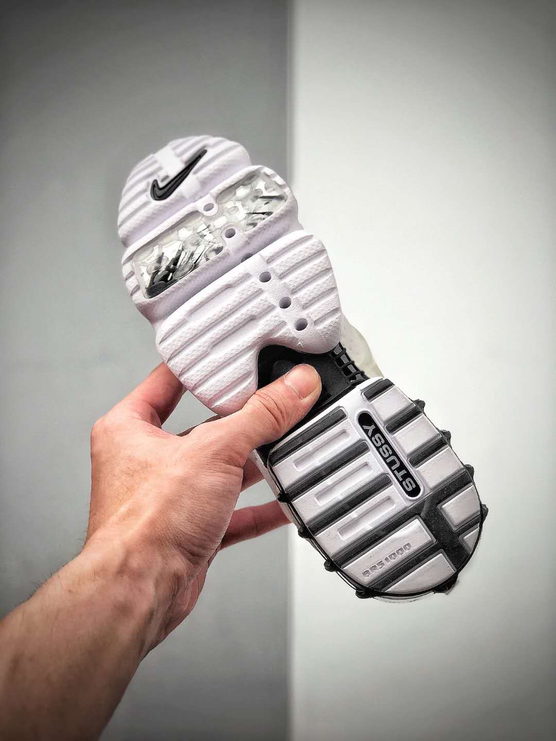 Nike Stussy x Air Zoom Spiridon Kukini 'White' CJ9918-100 - Limited Edition Collaboration Nike Stussy x Air Zoom Spiridon Kukini 'White' CJ9918-100 - Limited Edition Collaboration