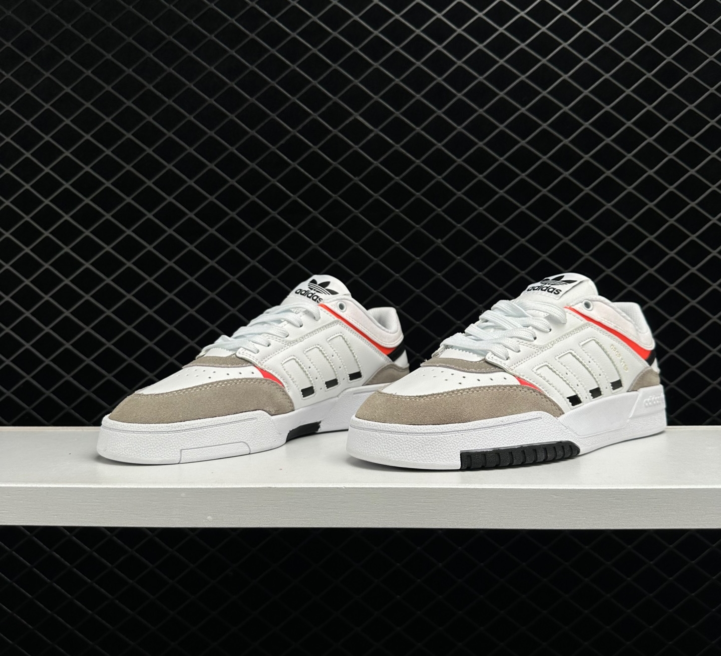 Adidas Originals Drop Step XL Low in Off White, Collegiate Navy & Core Black