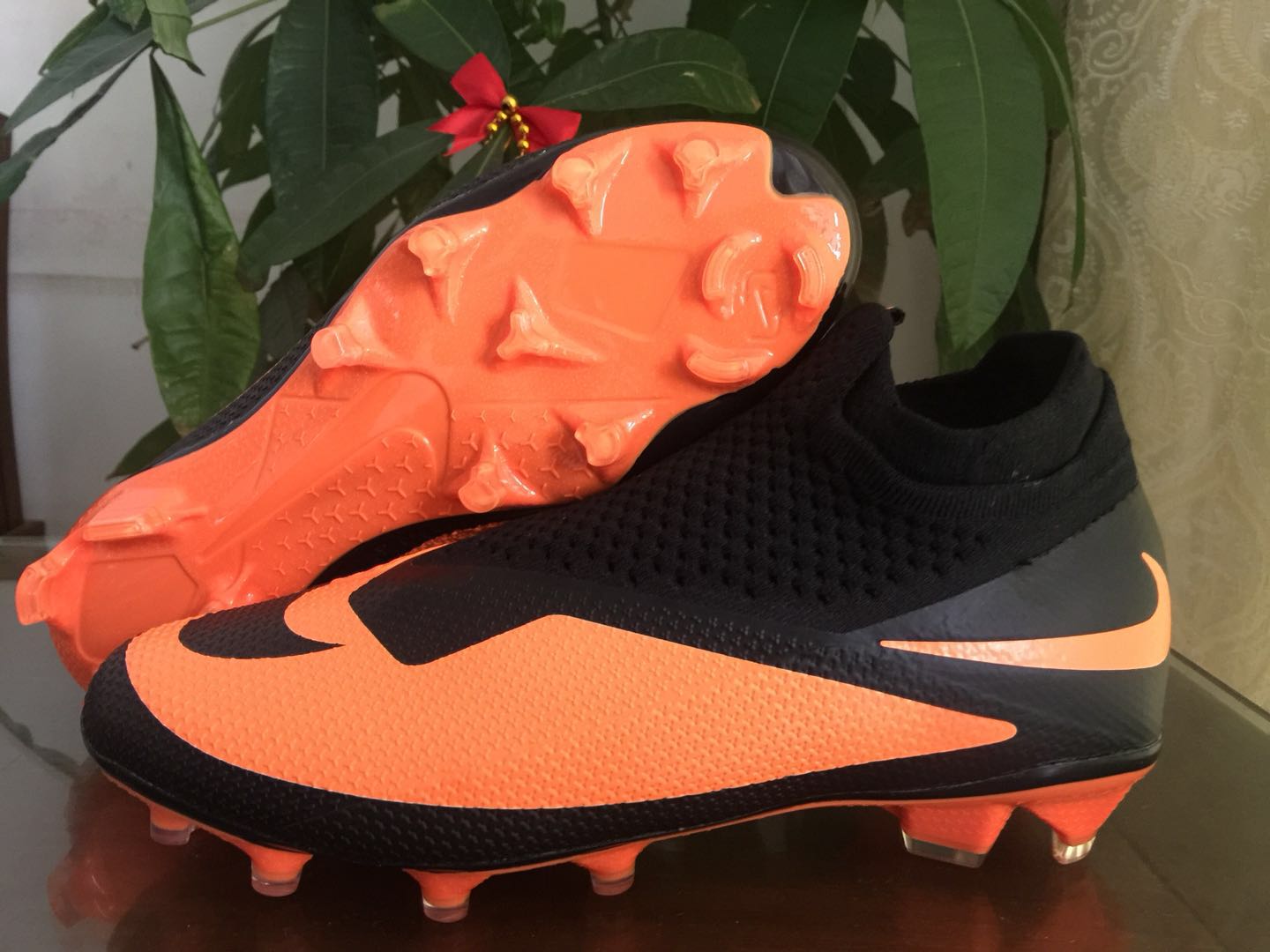 Nike Phantom Vision 2 Elite DF FG Black Bright Citrus CD4161-008 - Lightweight and Dynamic Fit for Ultimate Performance